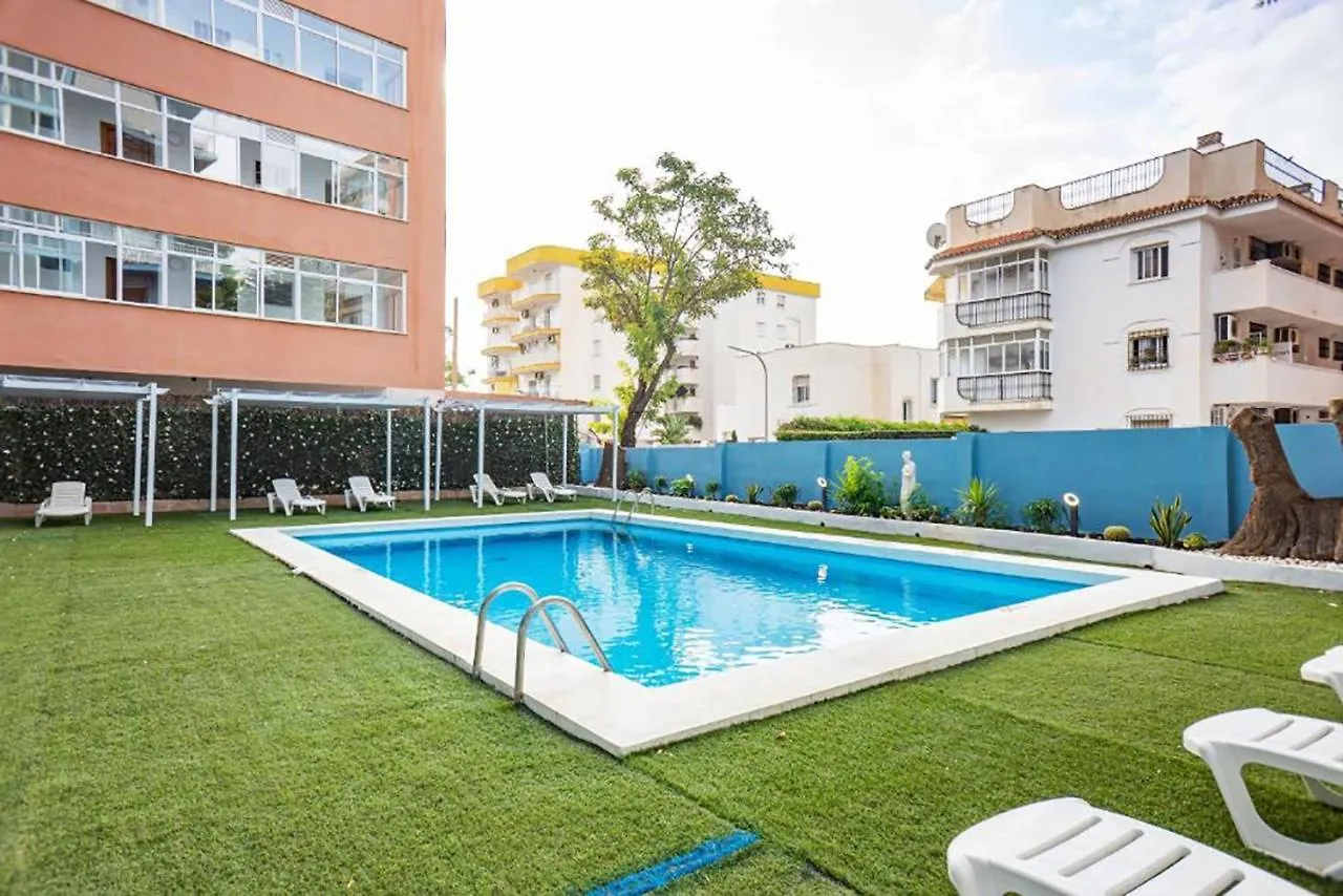 Apartamentos El Velero Vip Torremolinos 0*,  Spain